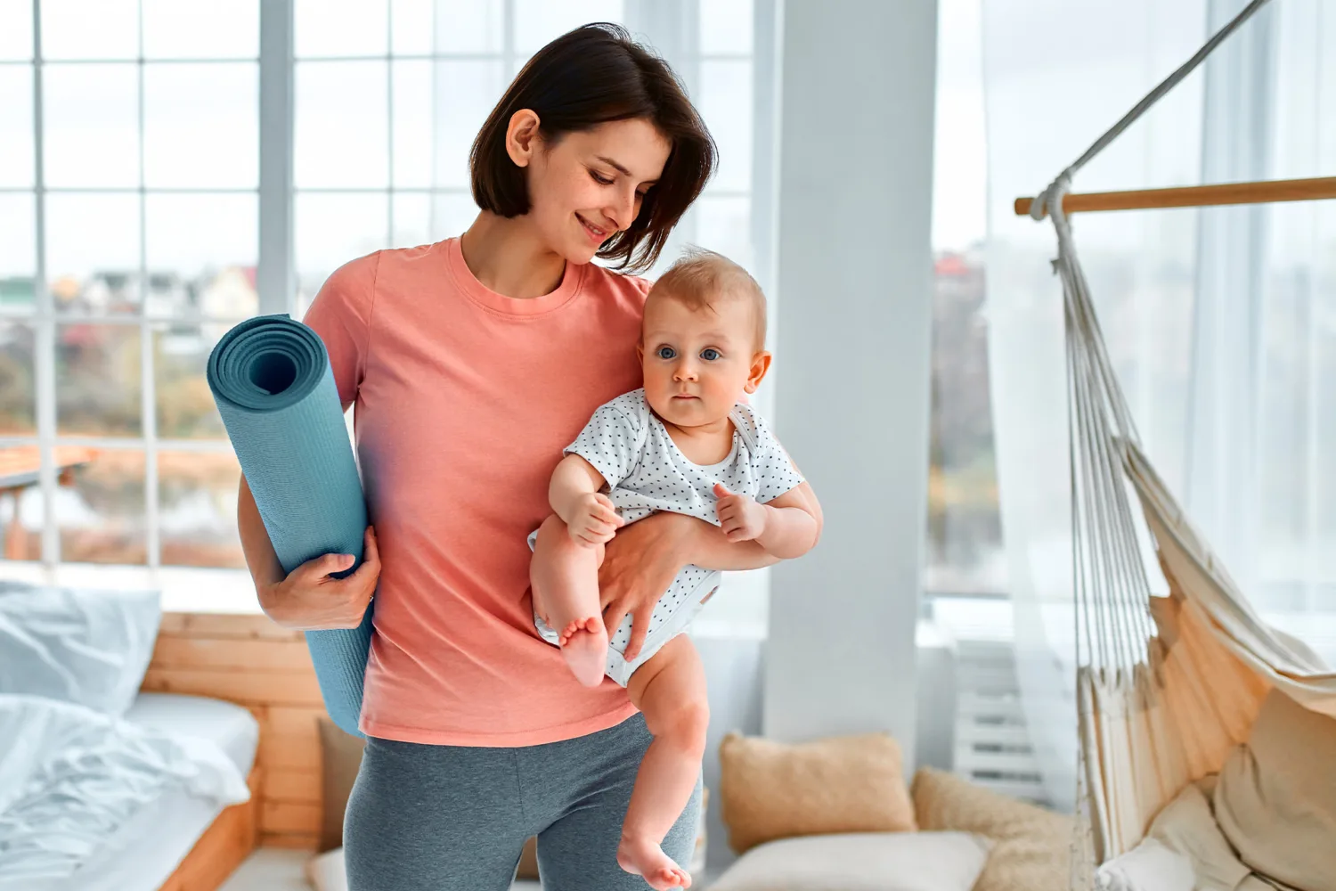  Easy Yoga Stretches for Busy Moms